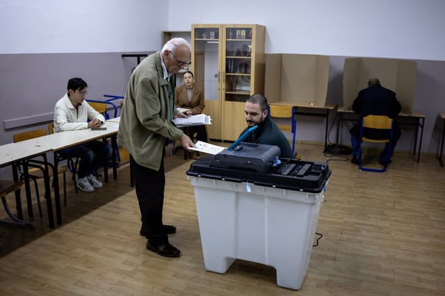 Nationalists eye win in Bosnia elections marked by low turnout