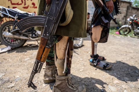 Saudi-backed Yemeni forces launch ops to retake Bab el-Mandeb