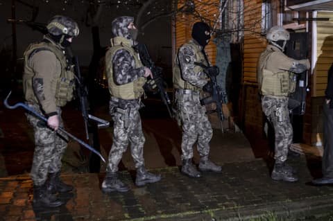 Turkish court keeps 2 suspects jailed over military convoy attacks