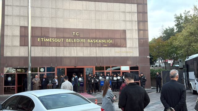 25 more detained in corruption probe into Ankara’s Etimesgut Municipality