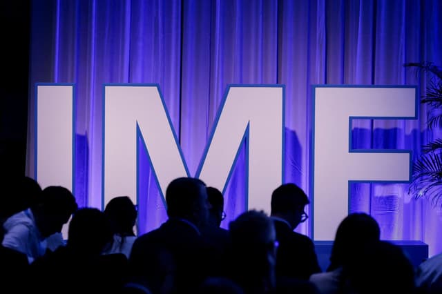 IMF lifts global growth forecast, warns of AI boom, debt risks