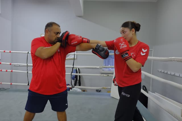 Turkish boxing prospect Buse Nur Yazan sets sights on world gold