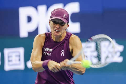 Swiatek eyes strong finish as WTA Finals hopes hang in balance