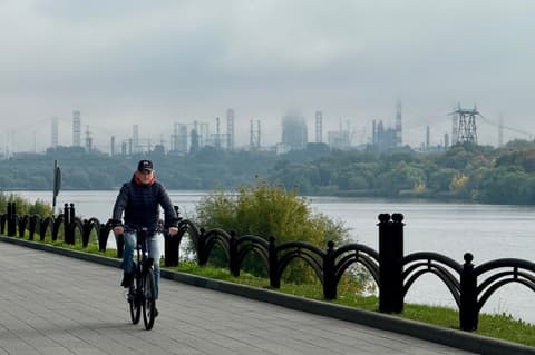 Russia touts $320B in European energy sales, EU downplays claim