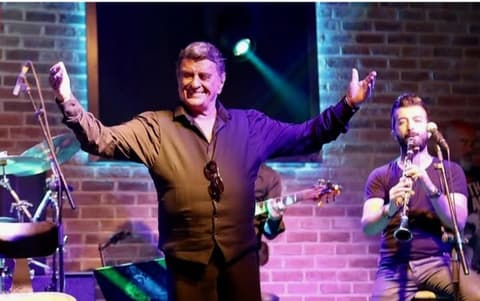 Turkish pop legend Alpay dies at 91
