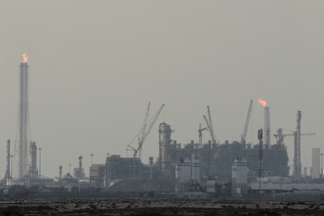 Prolonged war, disruptions present biggest risk to Mideast economies