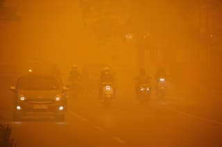 4 killed battling flames as Indonesia’s wildfire crisis deepens