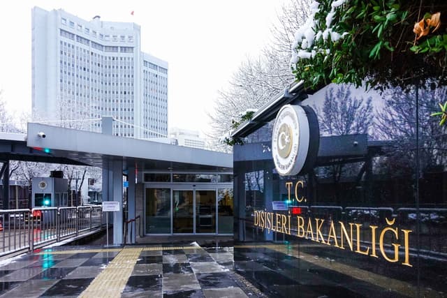 Türkiye, 18 other nations condemn Colombia's Jerusalem Embassy move