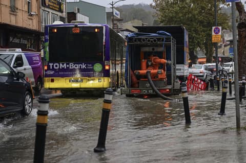 Istanbul floods trigger 48 landslides, damage 300 businesses