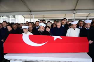 Erdoğan attends funeral of Üsküdar deputy mayor who died in car crash