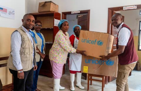 US strikes $25M UNICEF deal to avert medicine shortages