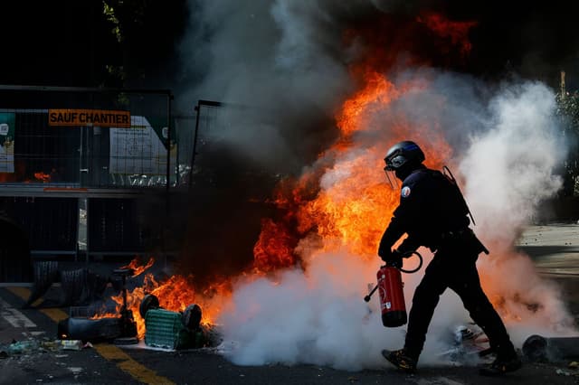 France rocked by protests over rising prices as Yellow Vests return
