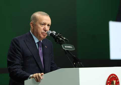 Erdoğan hails 200-year legacy of Istanbul Faculty of Medicine