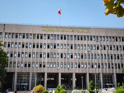 Türkiye cracks down on Kuriş criminal network, 22 more detained