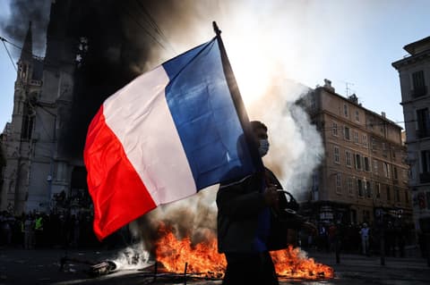 European stocks drop amid protests in France, Italy