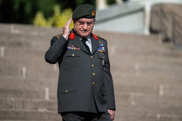 Turkish, French military chiefs hold high-level talks in France