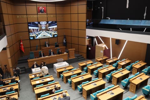 AK Party's Sarıoğlu wins Istanbul's Üsküdar acting mayor vote