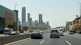 Blasts heard in Riyadh despite Saudi interception of Houthi missiles
