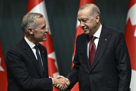 Canada eyes Türkiye's defense agency as model for domestic arms sector