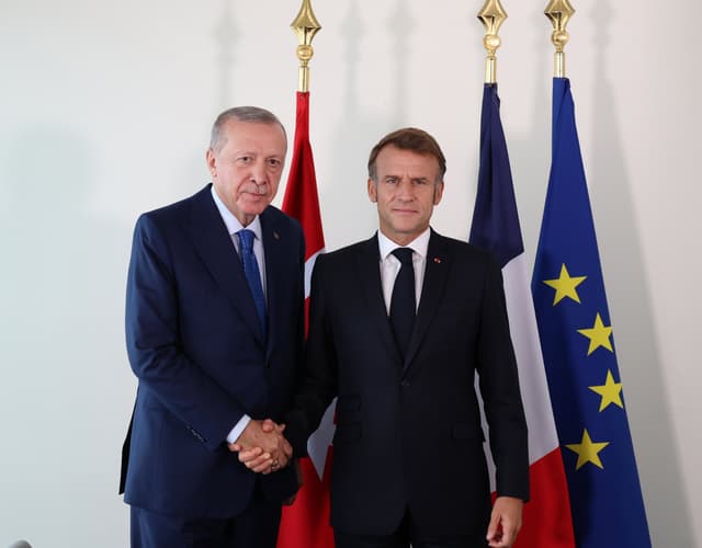 Erdoğan, Macron discuss UN leadership, bilateral ties in call