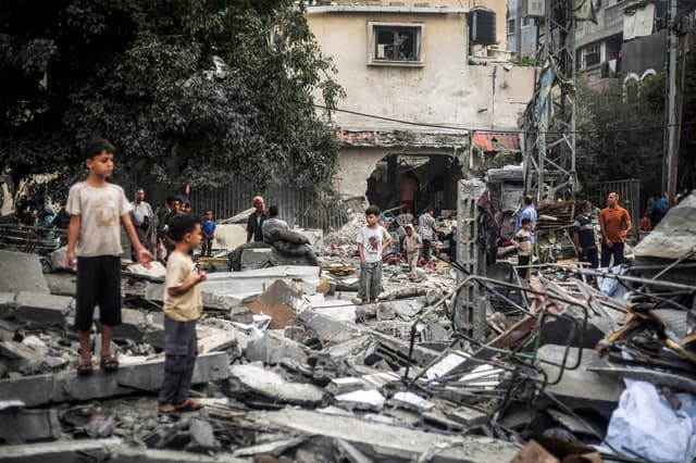 Ex-Biden officials urge 2028 Democrats to reject Gaza policy