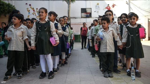 مع عودة المدارس.. "السبلايز" تزيد فاتورة التعليم في مصر