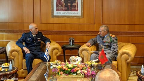 إسرائيل والمغرب تتفقان على تعزيز العلاقات الدبلوماسية