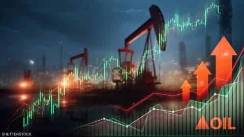 بنوك ترفع توقعاتها لأسعار النفط مع استمرار أزمة هرمز
