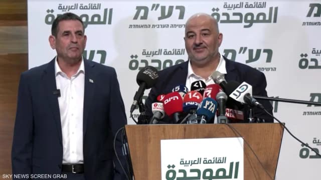 نائب يهودي بحزب إسلامي.. رهان منصور عباس ضد نتنياهو