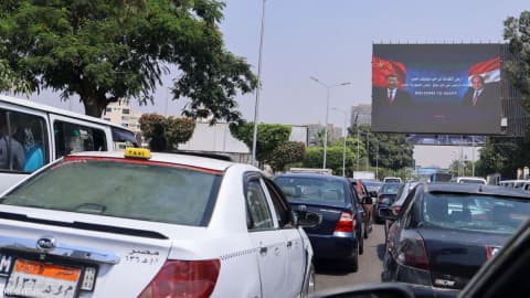 استثمار صيني بـ117 مليون دولار لإنشاء مجمع نسيج في مصر