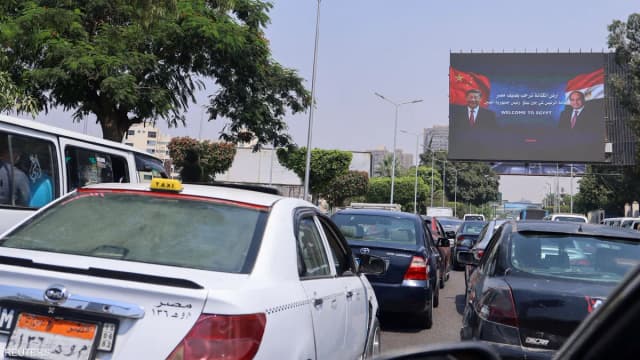 استثمار صيني بـ117 مليون دولار لإنشاء مجمع نسيج في مصر