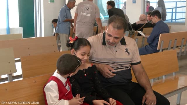 رغم نقص التمويل.. تفاصيل دعم عودة السوريين من الأردن
