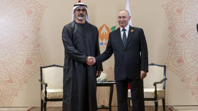 ولي عهد أبوظبي يلتقي الرئيس الروسي على هامش قمة "بريكس"