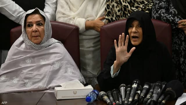 باكستان.. شقيقات عمران خان خلف القضبان
