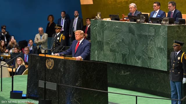 ترامب يلوح بالعصا والصفقة.. ماذا يريد من إيران؟