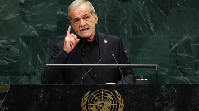 قبل انتخابات نوفمبر.. بزشكيان يفتح باب الاتفاق مع واشنطن