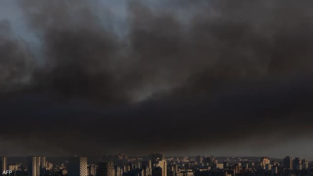 قتلى بهجوم روسي في أوكرانيا.. وزيلينسكي يتوعد بـ"شتاء مؤلم"