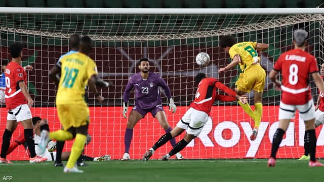 أزمة الشناوي تتصاعد.. بيان حاد من الأهلي ردا على حسام حسن
