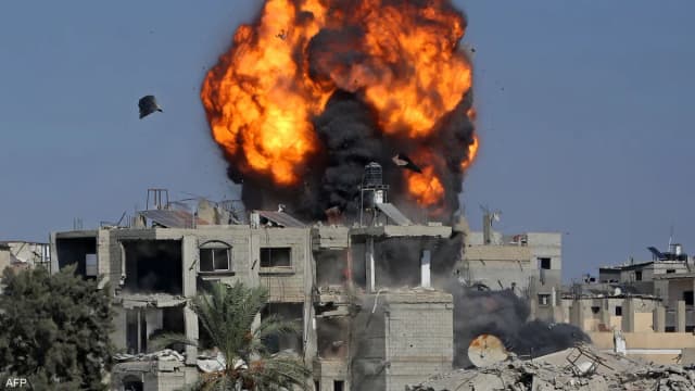 قتلى وإطلاق نار مكثف وعمليات نسف بمناطق متفرقة في غزة