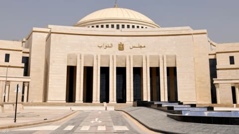 لإقرار دعم السعودية عسكريا.. لماذا أجّل برلمان مصر قراره؟