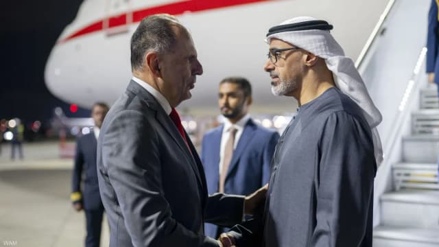 ولي عهد أبوظبي يصل إلى اليونان في زيارة رسمية