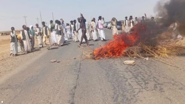 السودان.. احتجاجات في مناطق سيطرة الجيش وشلل في الأسواق