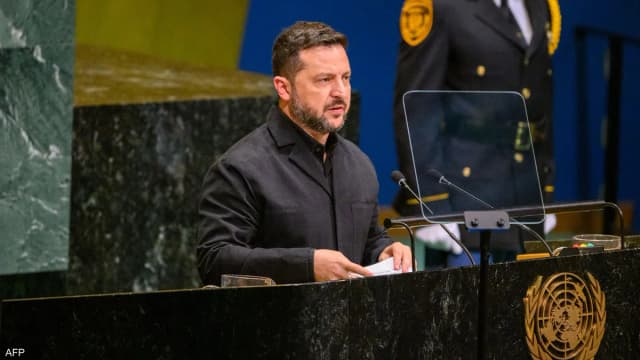زيلينسكي يؤكد عقد محادثات مع روسيا بوساطة أميركية في نوفمبر