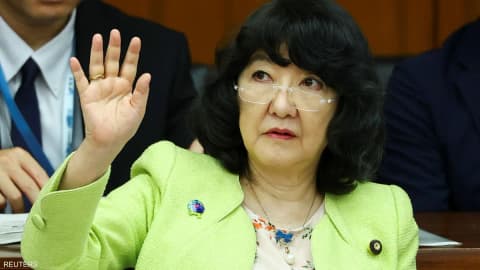 طوكيو تؤكد يقظتها تجاه سوق العملات وتلمح إلى تدخل جديد