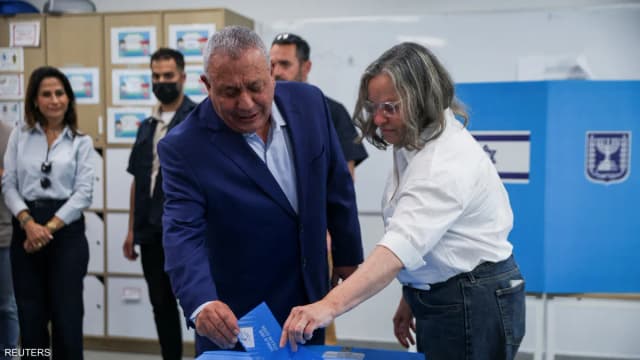 آيزنكوت يهاجم نتنياهو.. ويكشف "خطته" للطعن بالانتخابات