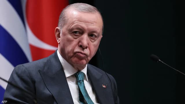بسبب أذربيجان.. أردوغان يطيح بمستشاره