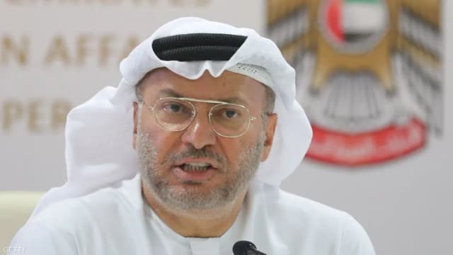 قرقاش: الإمارات تبني مكانتها بالإنجاز لا بالسجالات
