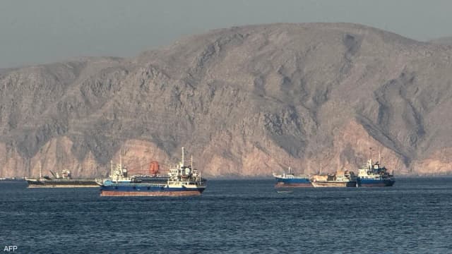 ناقلة نفط تتعرض لضربة بمقذوف مجهول قبالة عُمان