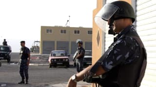 قتلى وجرحى بإطلاق نار داخل كنيسة بالأردن