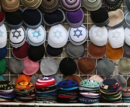 סקר בציבור הסרוג: איזנקוט בחוץ, בנט מפתיע; ואיזה מקום וינטר?